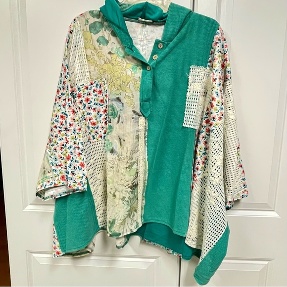 POL  NEW Cotton Blend 3/4 Sleeve Hooded Top LG Floral Lace Patchwork - Picture 2 of 10
